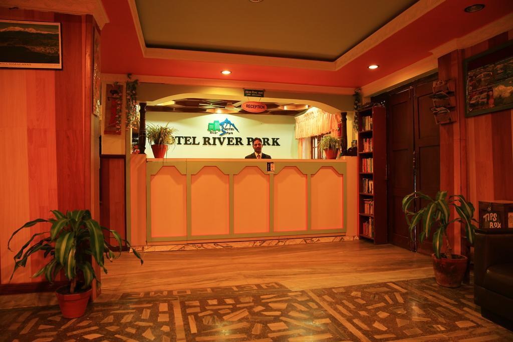 Hotel River Park Pokhara Exterior photo