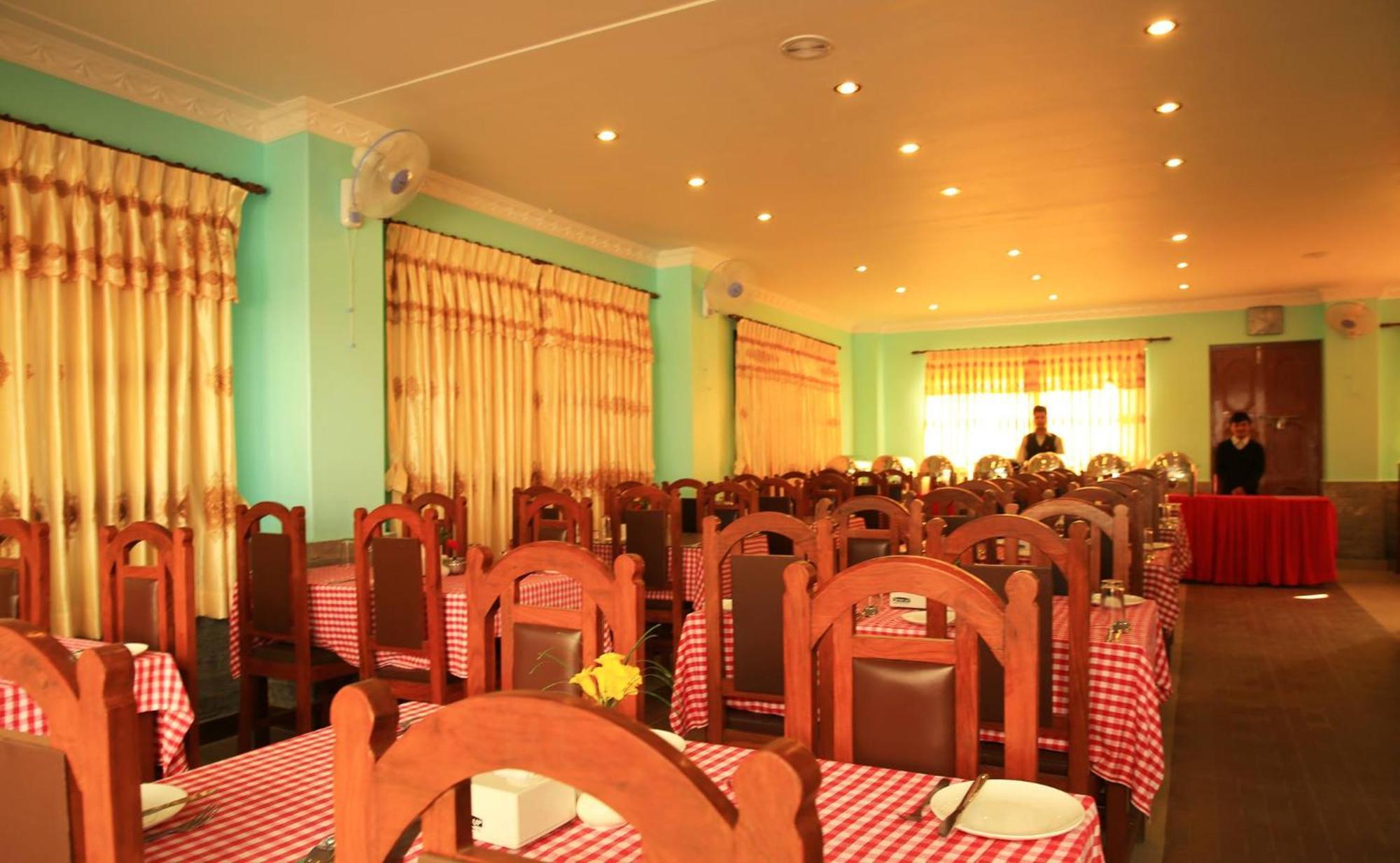 Hotel River Park Pokhara Exterior photo