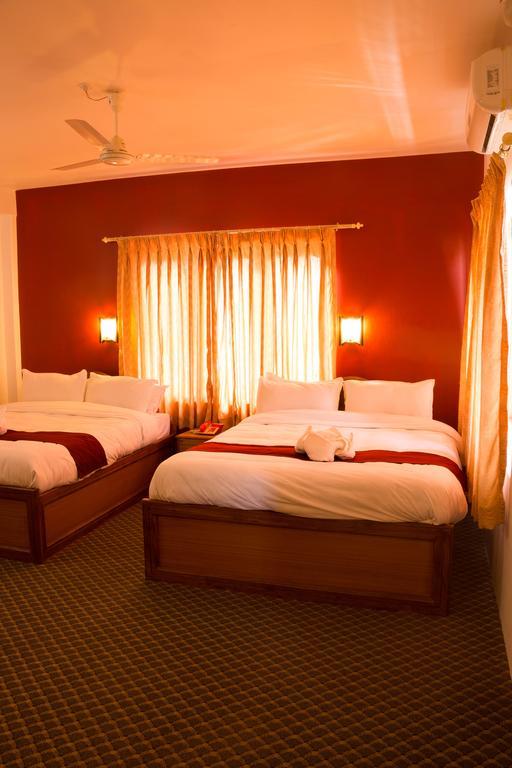 Hotel River Park Pokhara Exterior photo