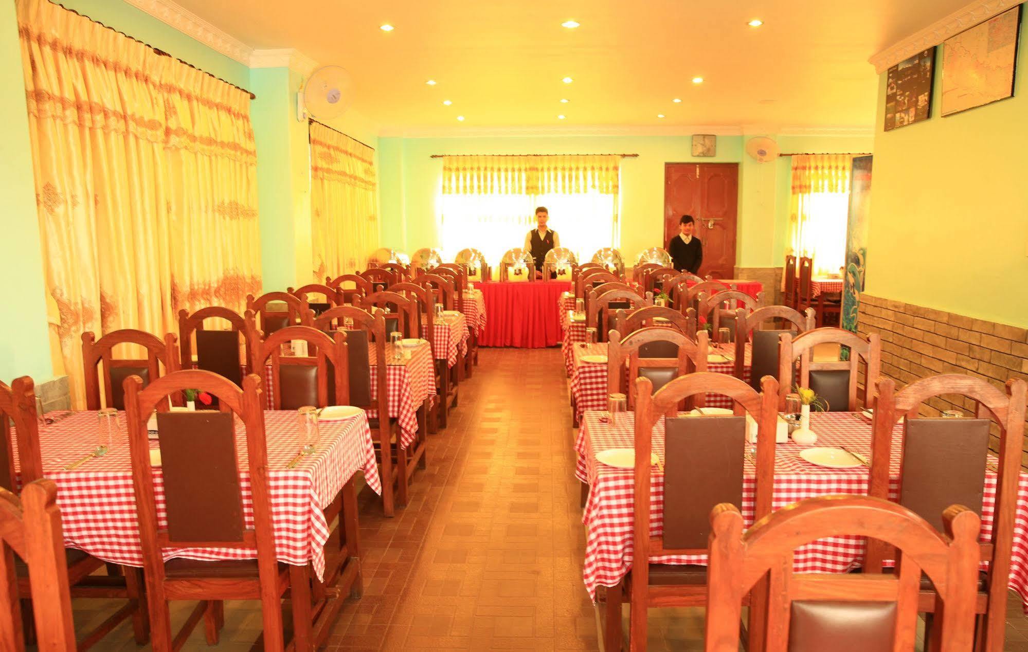 Hotel River Park Pokhara Exterior photo
