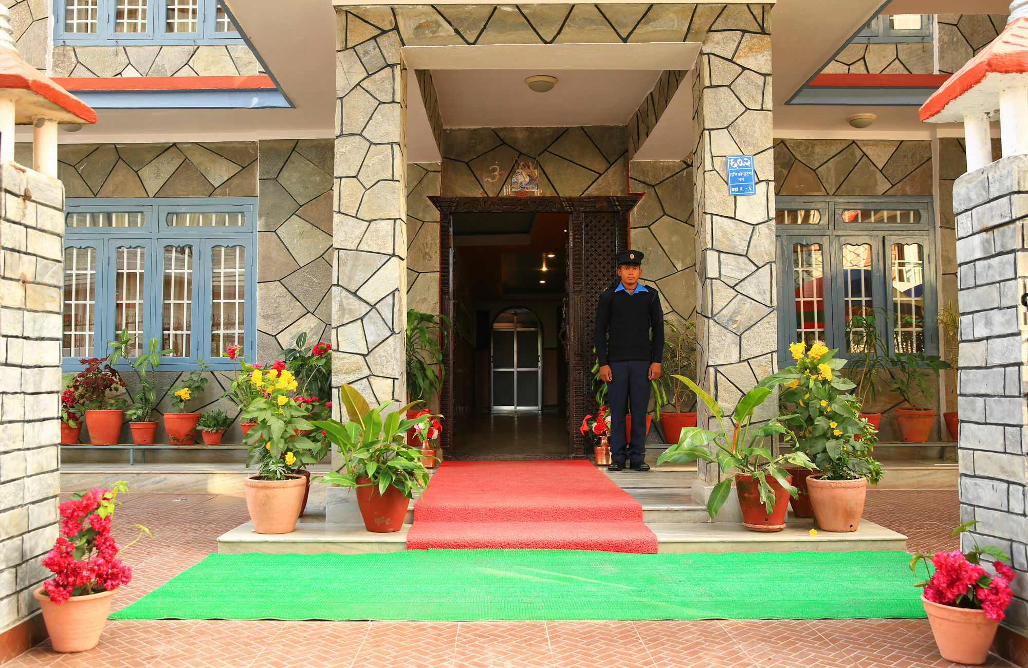 Hotel River Park Pokhara Exterior photo