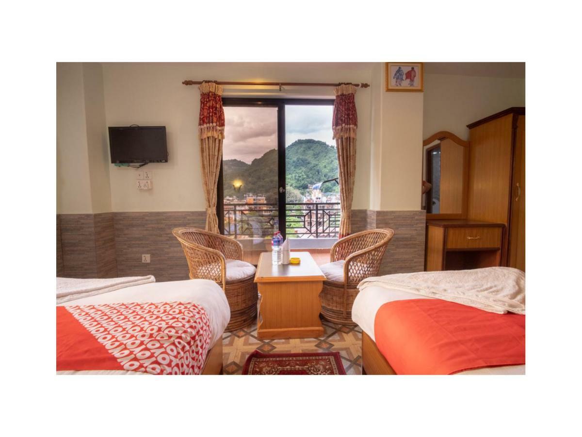Hotel River Park Pokhara Exterior photo